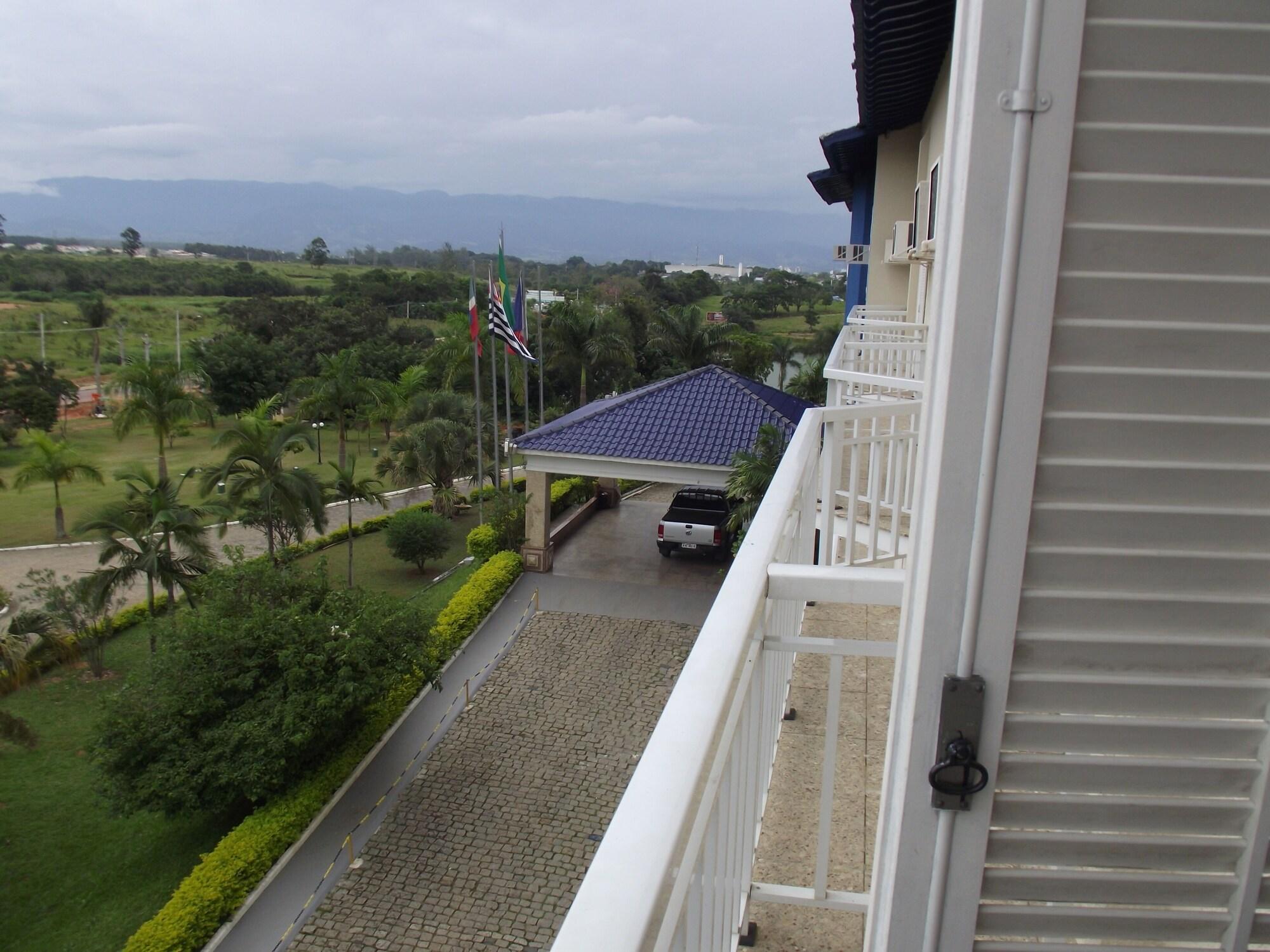 Colonial Plaza Hotel Pindamonhangaba Extérieur photo